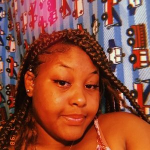 Meet your Posher, Melani